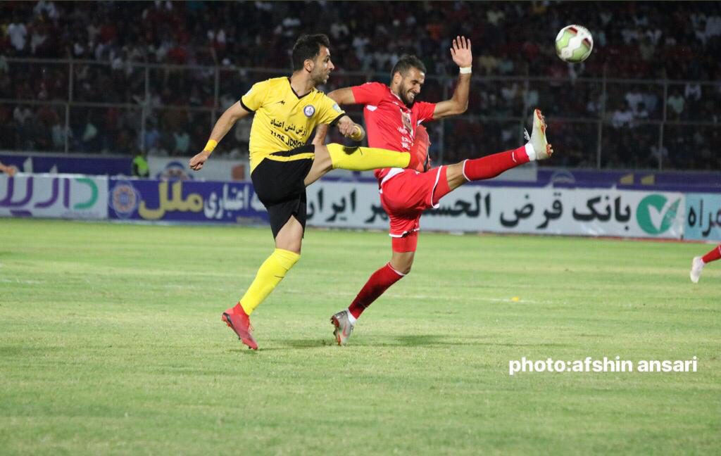 پست کنایه آمیز هافبک بومی پارس جنوبی جم:این فصل همه نوع وعده را شنیدیم ،التماس میکنم به فکر پارس جنوبی جم باشید!