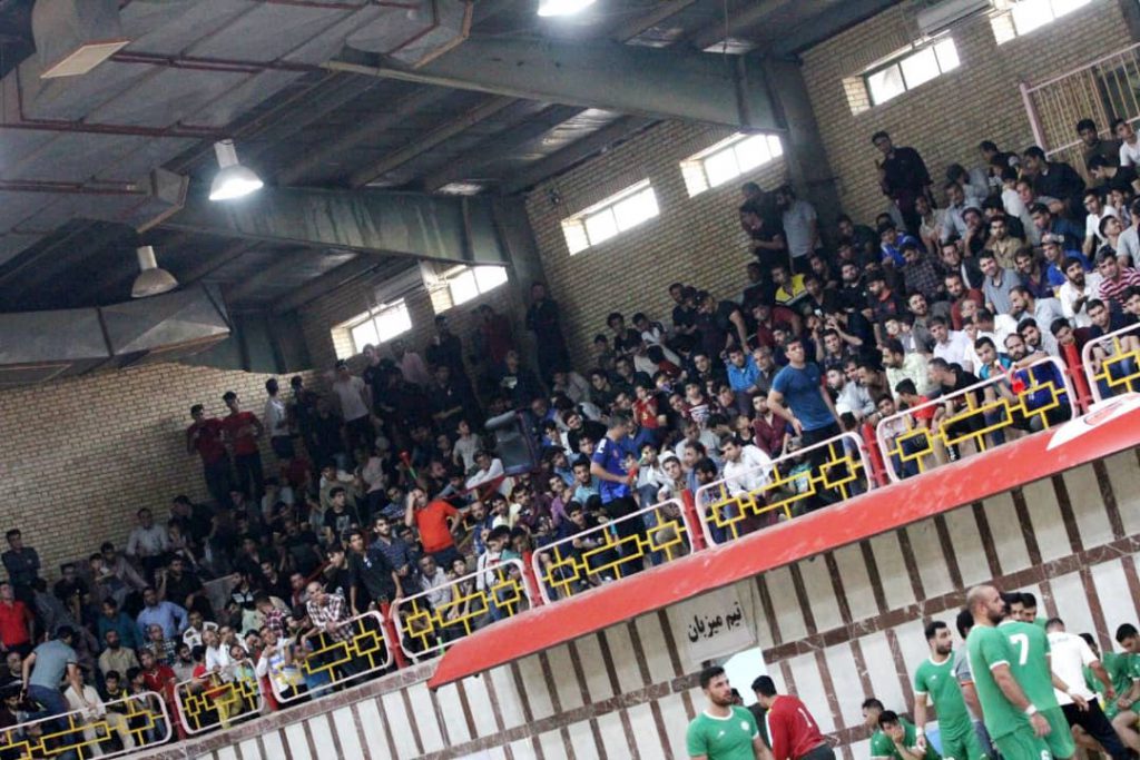 منهای فوتبال/ اولین بازی تاریخ لیگ برتری هندبال در استان بوشهر برگزار شد،شکست نزدیک ستارگان دشتستان مقابل ذوب آهن