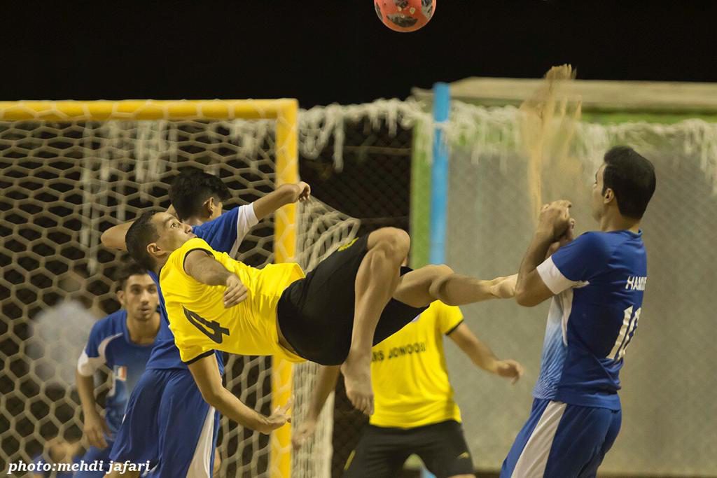 تصاویر: مهدی جعفری/ پیروزی پارس جنوبی در آبادان تصاویر: مهدی جعفری/ پیروزی پارس جنوبی در آبادان