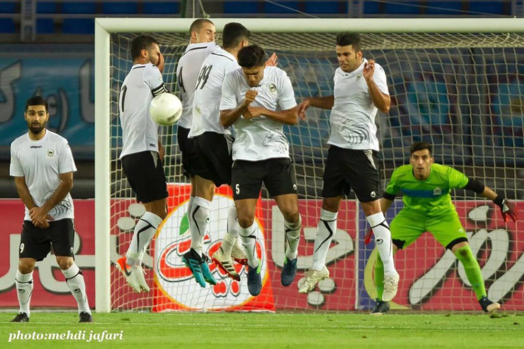 سوژه روز :این مصاحبه ها به شاهین کمک می کند؟!