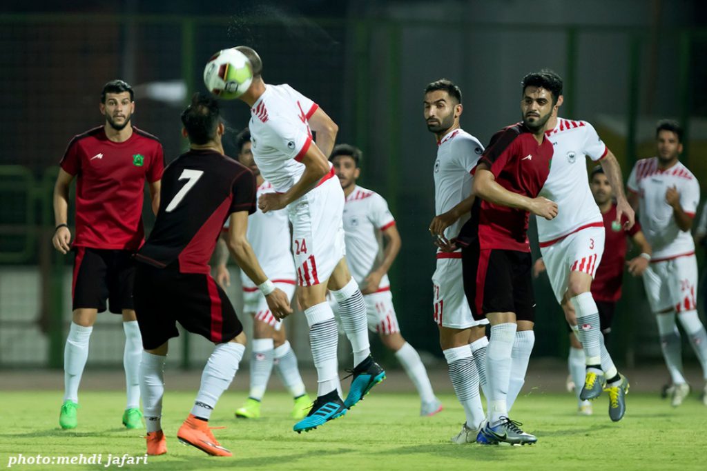 جدال دوستانه نفت آبادان و شاهین شهرداری برنده نداشت،گلر گرجستانی پنالتی گرفت/ تصاویر :مهدی جعفری جدال دوستانه نفت آبادان و شاهین شهرداری برنده نداشت،گلر گرجستانی پنالتی گرفت/ تصاویر :مهدی جعفری