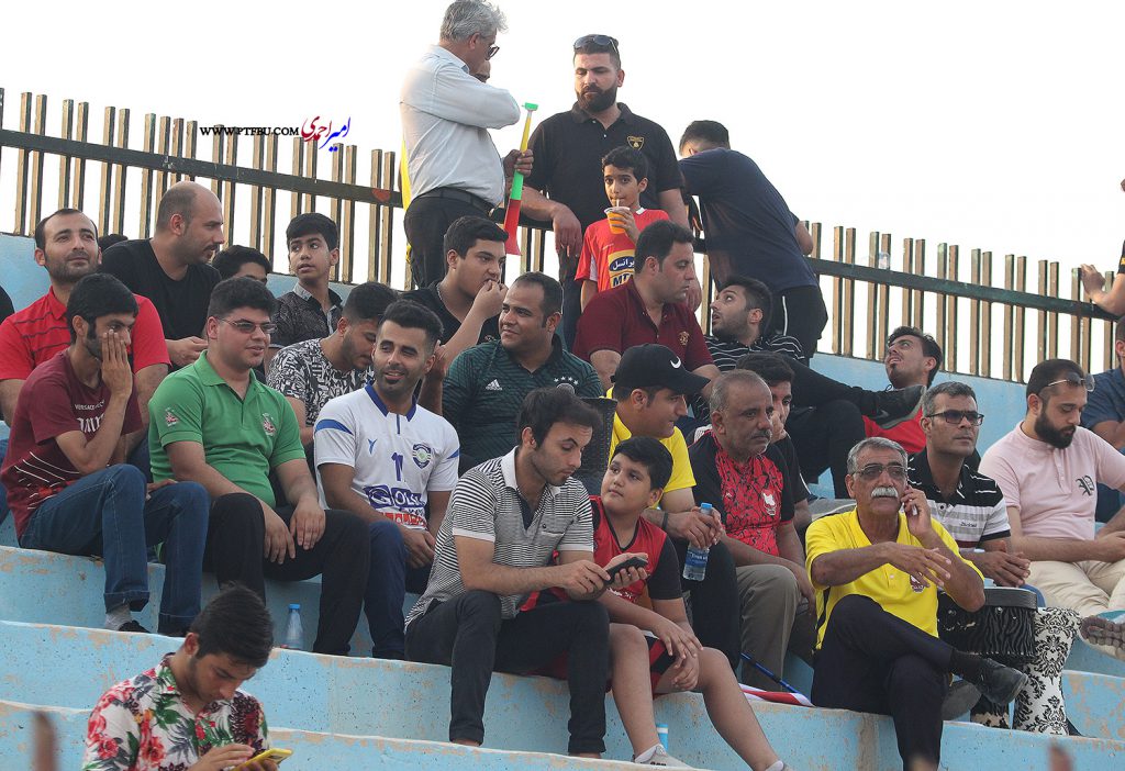 حاشیه نگاری بازی جنجالی ایرانجوان و نفت و گاز گچساران:جنجالهای بعد از بازی ادامه دار شد!