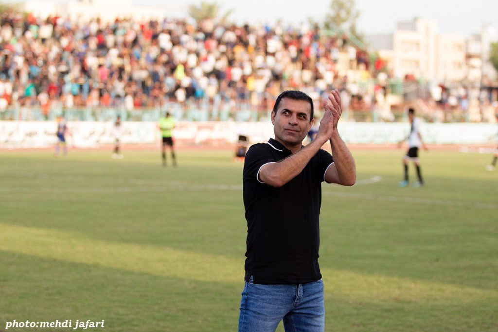 ویسی: یک استقلال خوزستان در بوشهر می‌سازم،یک توصیه به مردم بوشهر دارم که صبور باشند،تیمها در لیگ برتر با ۱۰۰ میلیارد تومان وارد می شوند و ما با ۱۵ میلیارد تومان تیم را می بندیم