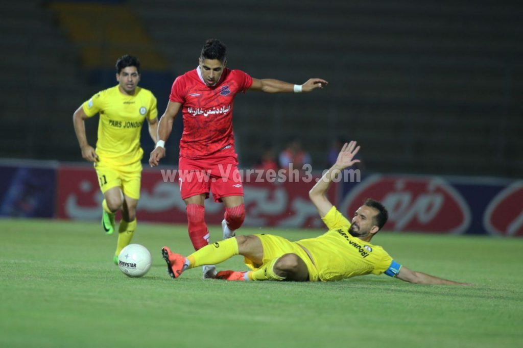 هفته پنجم لیگ برتر/ پارس جنوبی جم۲  نساجی مازندران۲/ زیبا و تماشایی در جم، باز هم یک مدافع به داد پارس رسید