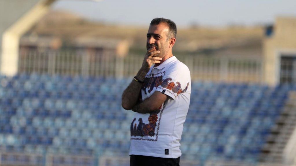 کمالوند سرمربی پارس جنوبی جم:استادیوم اینجا عالی بود،بگو مگوی ما با آقای بگوویچ بود وگرنه کسی با آقای داور کاری نداشت