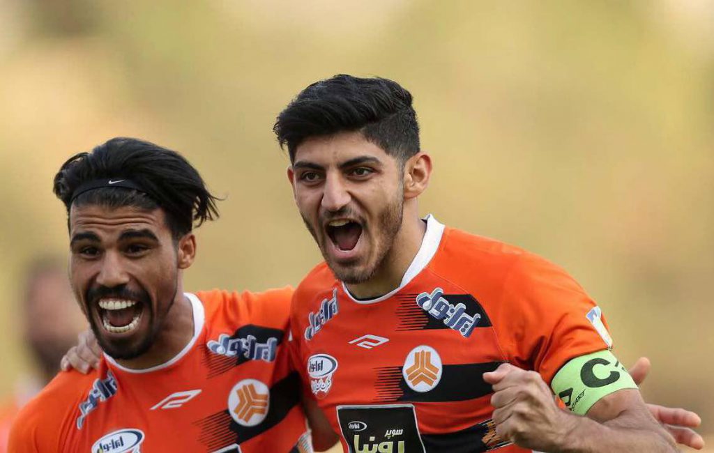 علی دشتی استقلالی شد؟۱