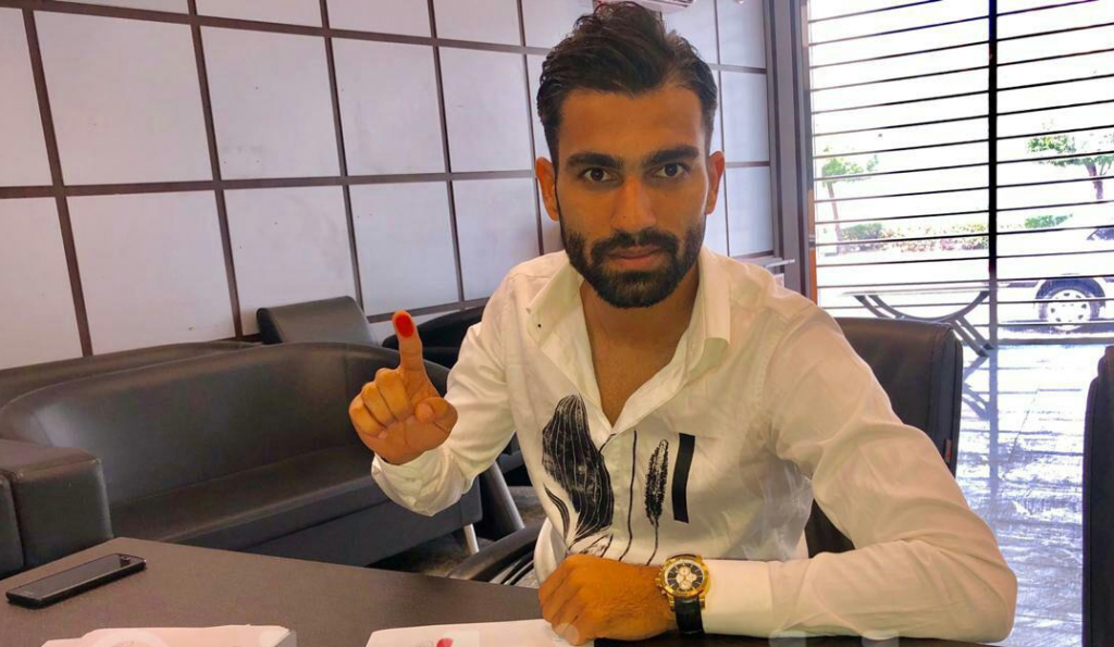 مصطفی احمدی به شاهین شهرداری پیوست